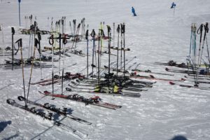 Skier à plusieurs pour la sécurité