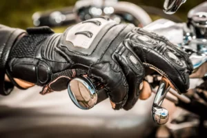 Les gants de moto et sa législation