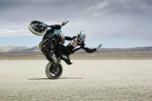Maîtriser le wheeling et de le perfectionner
