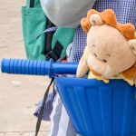 enfant qui fait du vélo